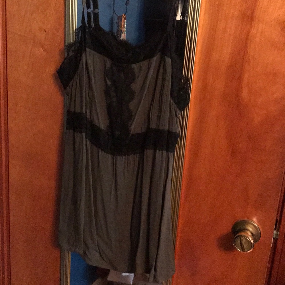 Torrid tank top cami size 2 NWT